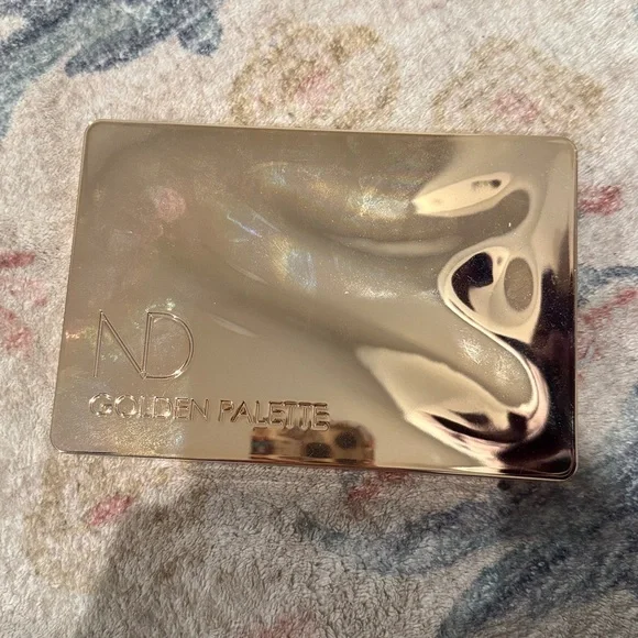 Natasha Denona Golden eyeshadow palette - Picture 5 of 6